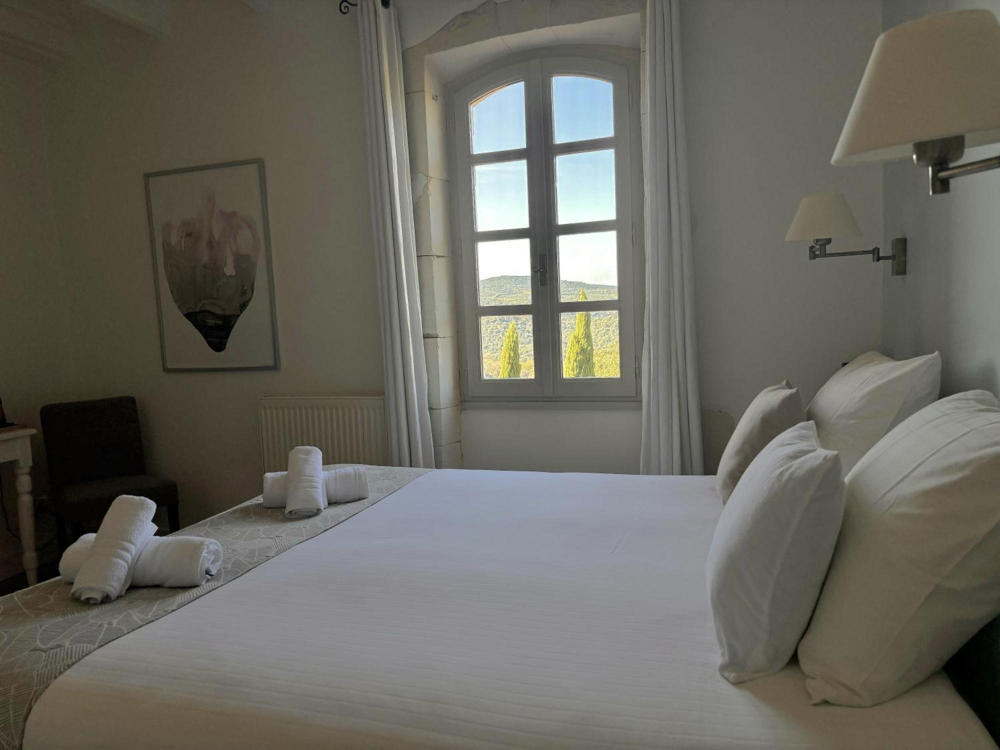 Restaurant Clos Des Sullys Montclus (Gard)