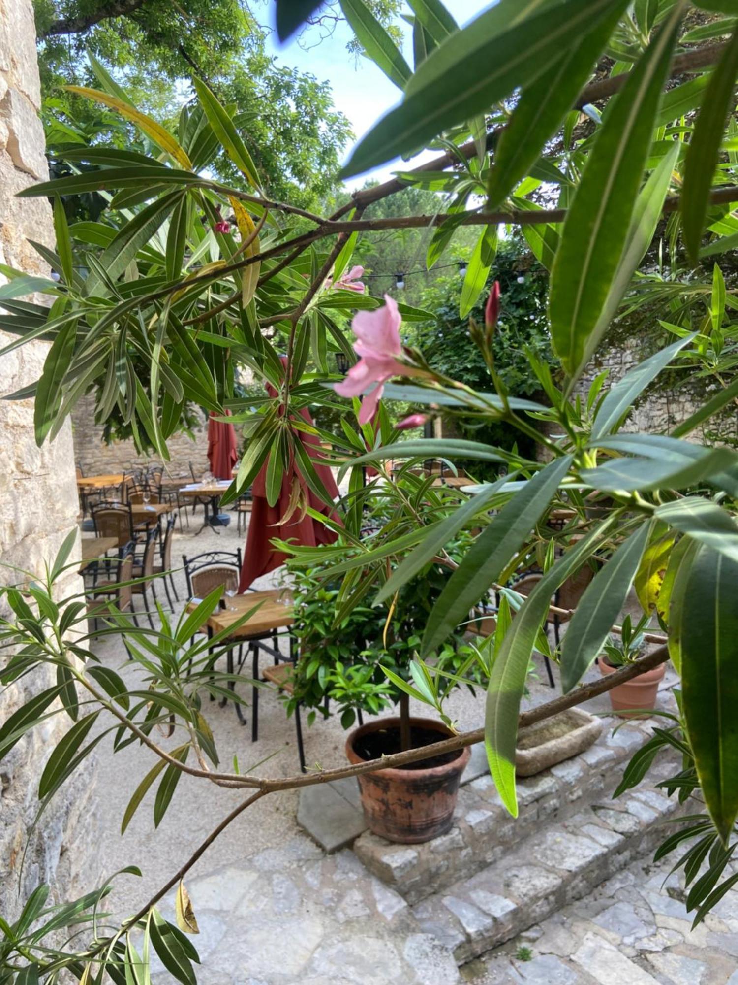Hotel Restaurant Clos Des Sullys *